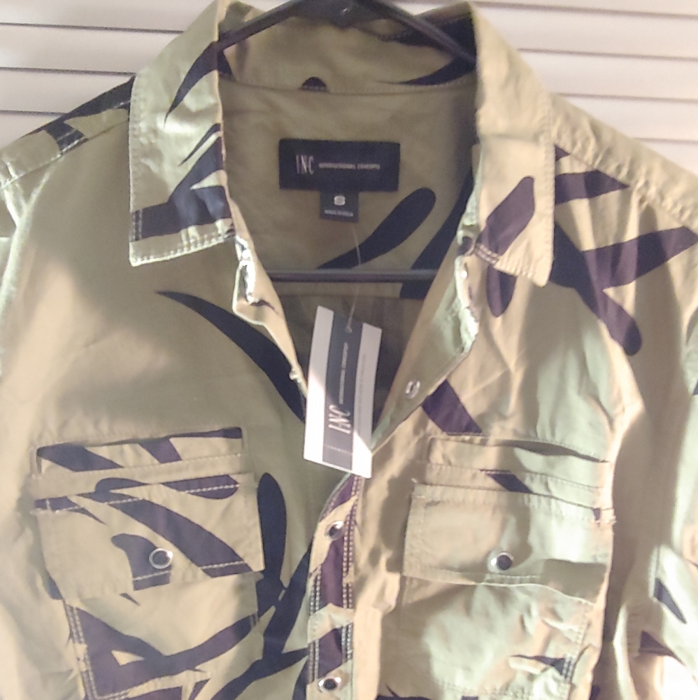 NWT Havana Olive Button Short Sleeve S